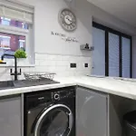 4br Spacious Sleeps 10 30-off For Tradespeople Apartment *