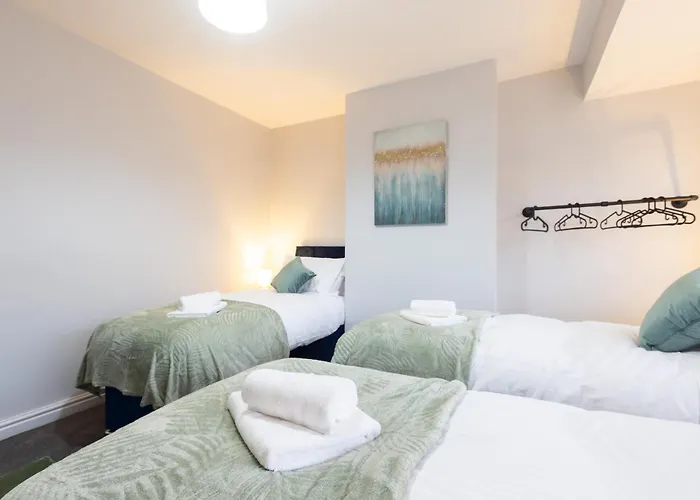 Spacious 4br Sleeps 10 30off For Contractors