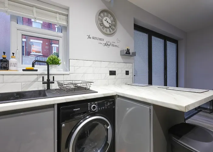 Spacious 4br Sleeps 10 30off For Contractors Apartamento *