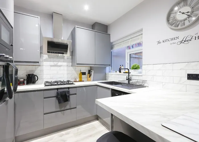 Διαμέρισμα 4br Spacious Sleeps 10 30-off For Tradespeople